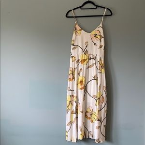 🌈 3/12 a new day Floral Dress